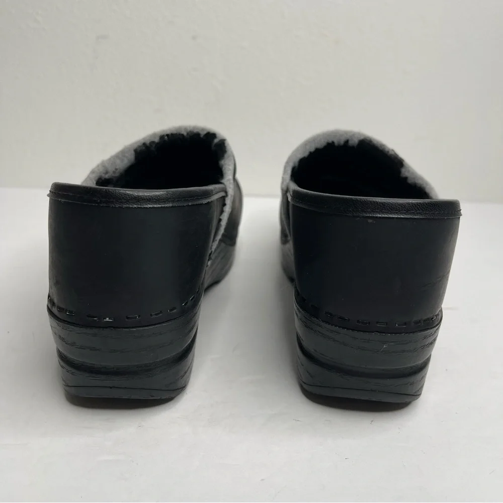 DANSKO Black Professional Nursing Sherpa Trim Slip On Clog Black Size 37
